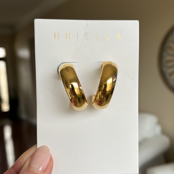 **COPY** Mejuri Chunky Gold Hoops - Picture 6 of 10